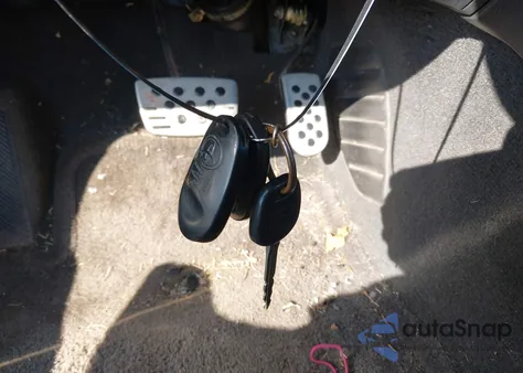 2005 Toyota Camry Solara Se Sport V6 from USA, damaged, VIN 4T1CA38P35U050268